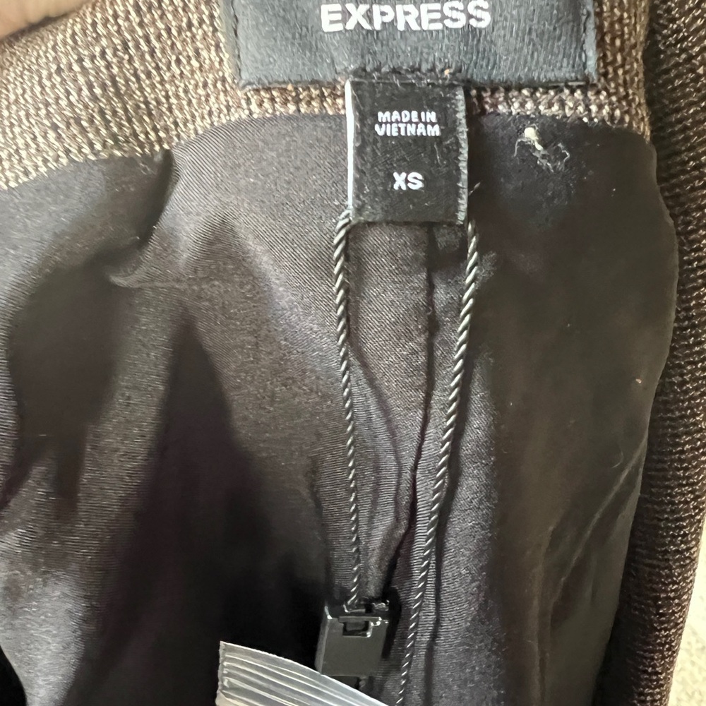 Express Women's Charcoal Brown Tan Blazer - Picture 4 of 7